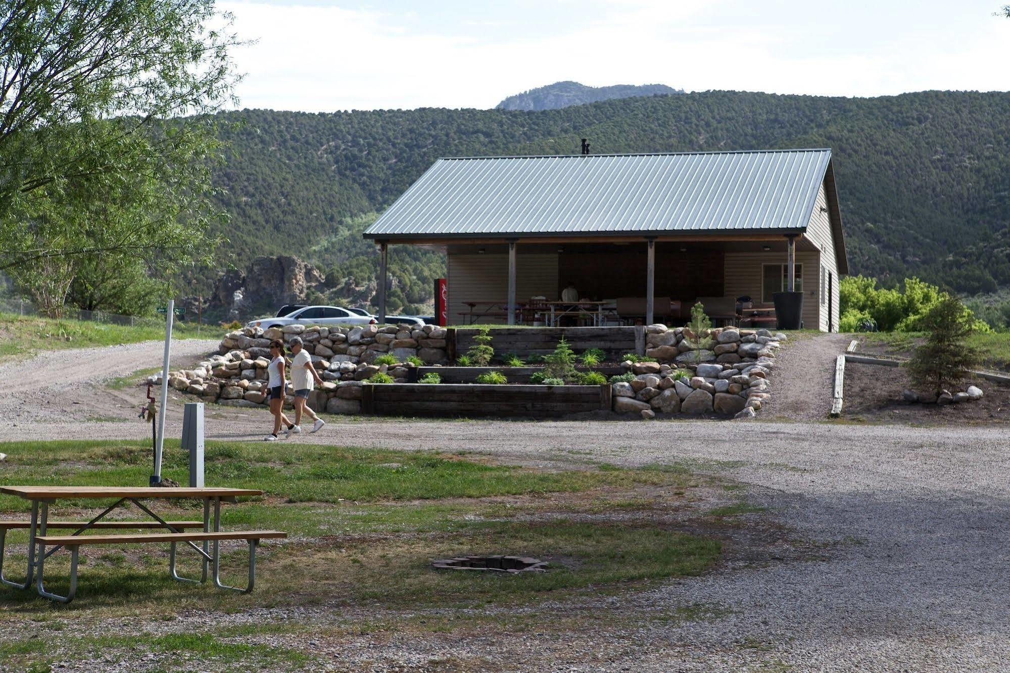 Lava Hot Springs East Koa Holiday Exterior photo